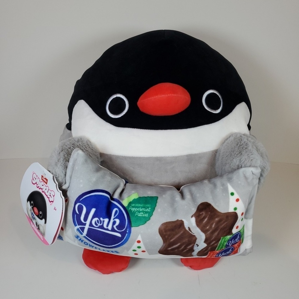 Zuru Snackles- York Penguin -Dennis 14" Plush York‎ Peppermint Patties NWT